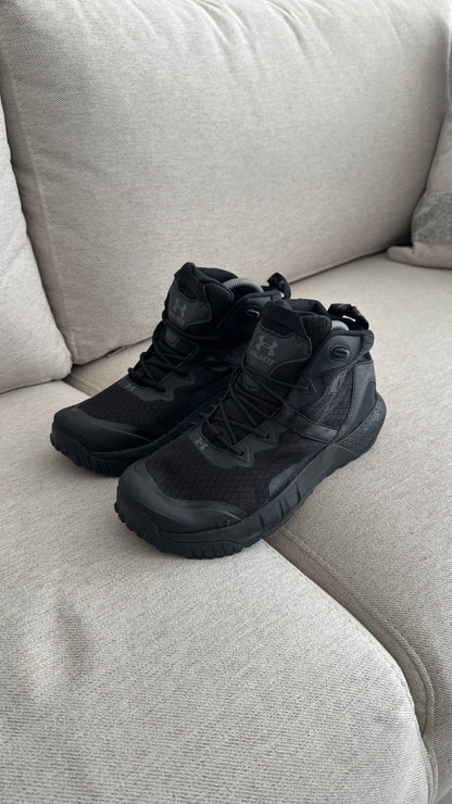 BOTA UNDER ARMOUR NEGRA CABALLERO