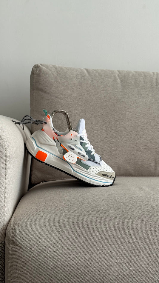 ADIDAS SICAGE BLANCO NARANJA