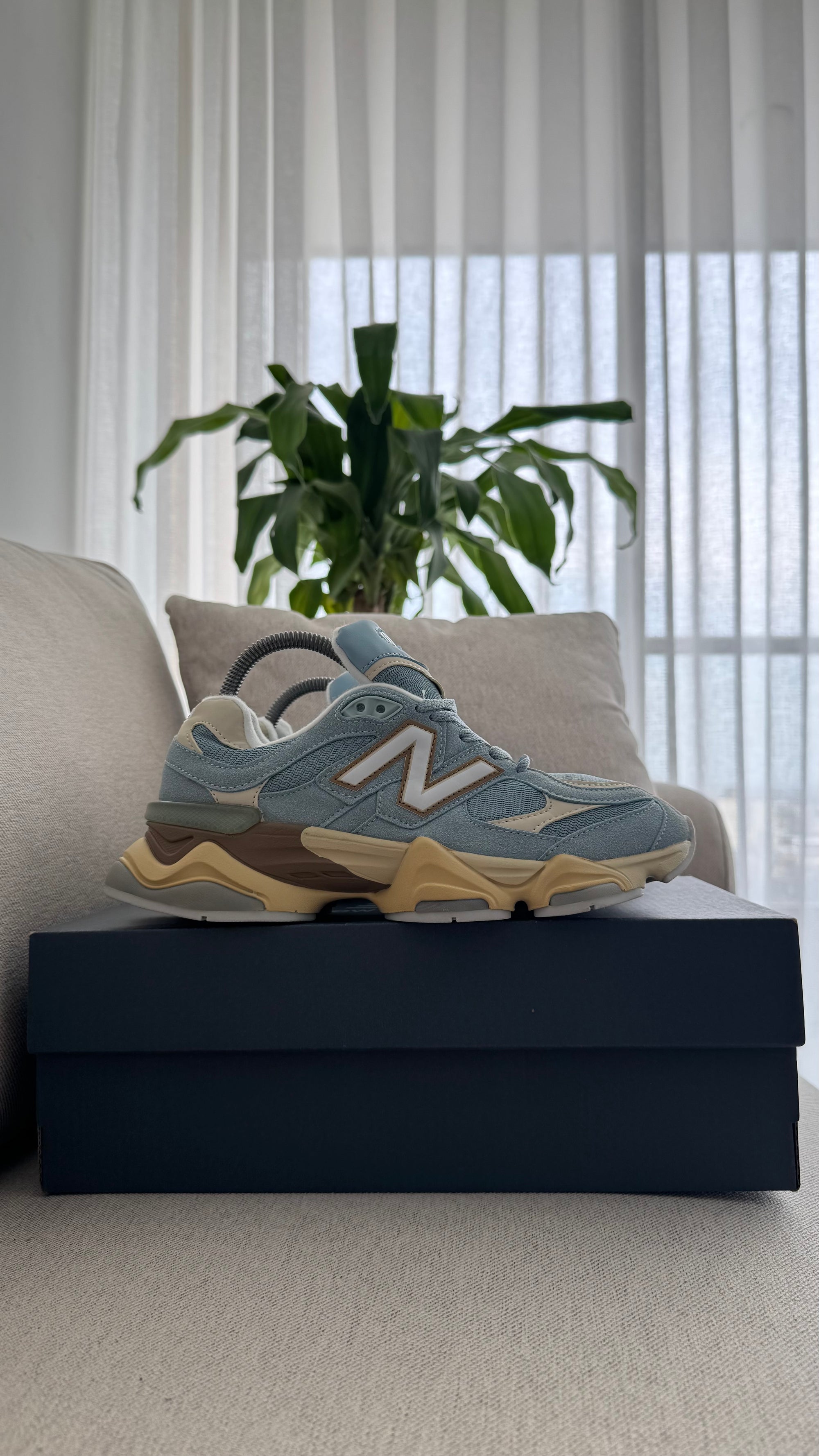 NEW BALANCE 9060  AZUL BEIGE