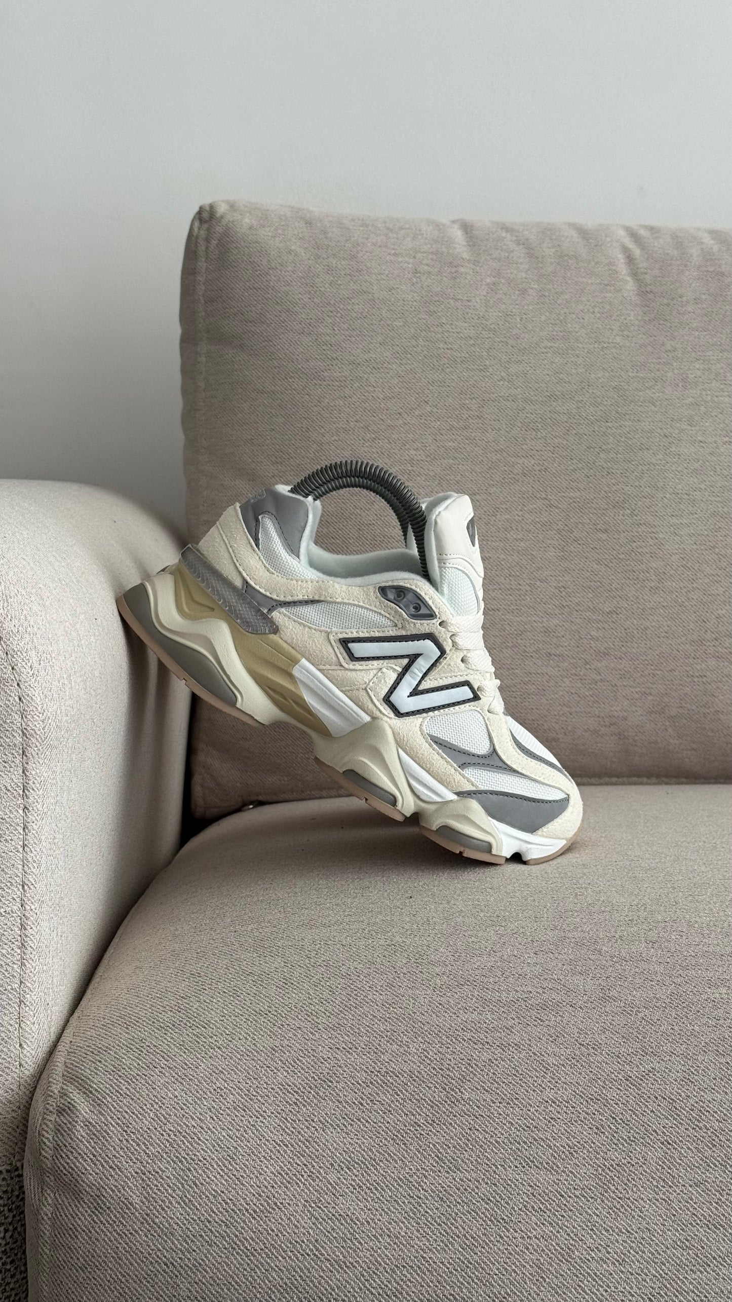 NEW BALANCE 9060 BLANCO BEIGE