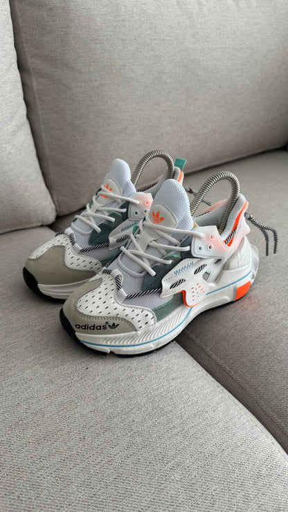 ADIDAS SICAGE BLANCO NARANJA