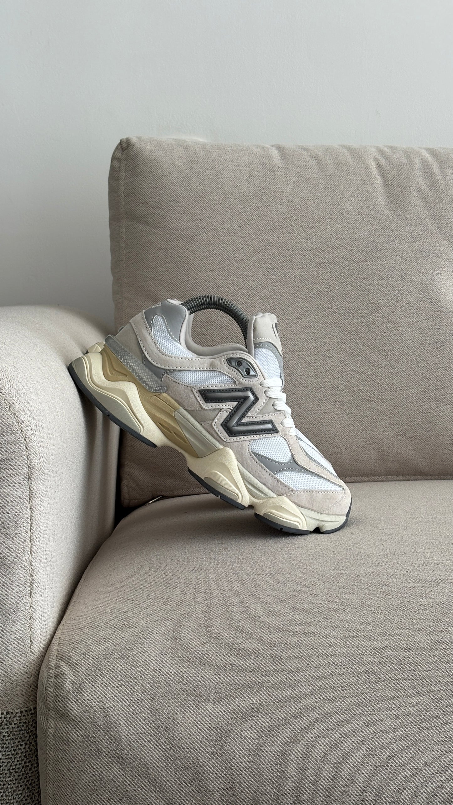 NEW BALANCE 9060 BEIGE ROSA