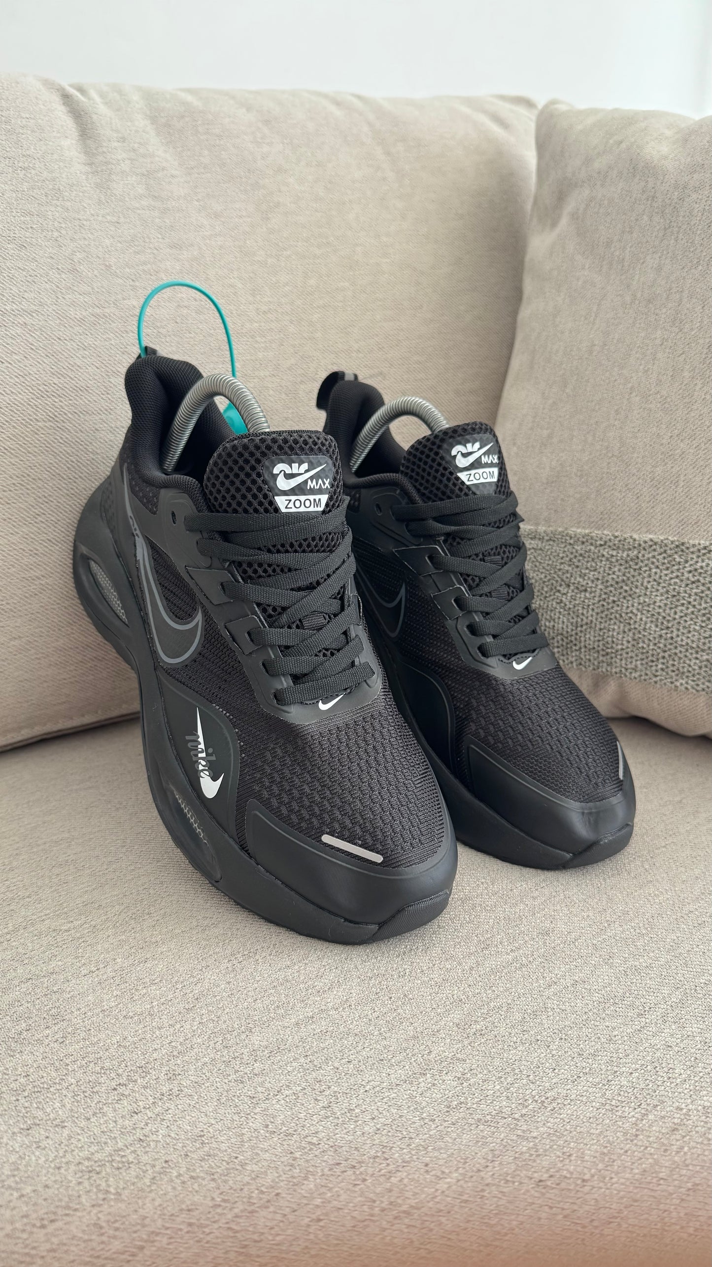 NIKE TENIS NEGRO