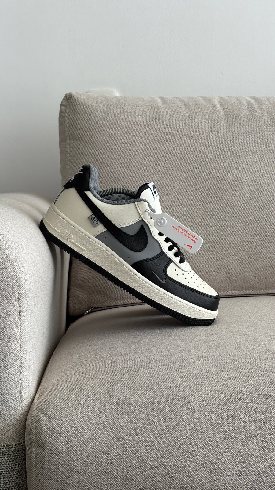 AF1 GRIS NEGRO