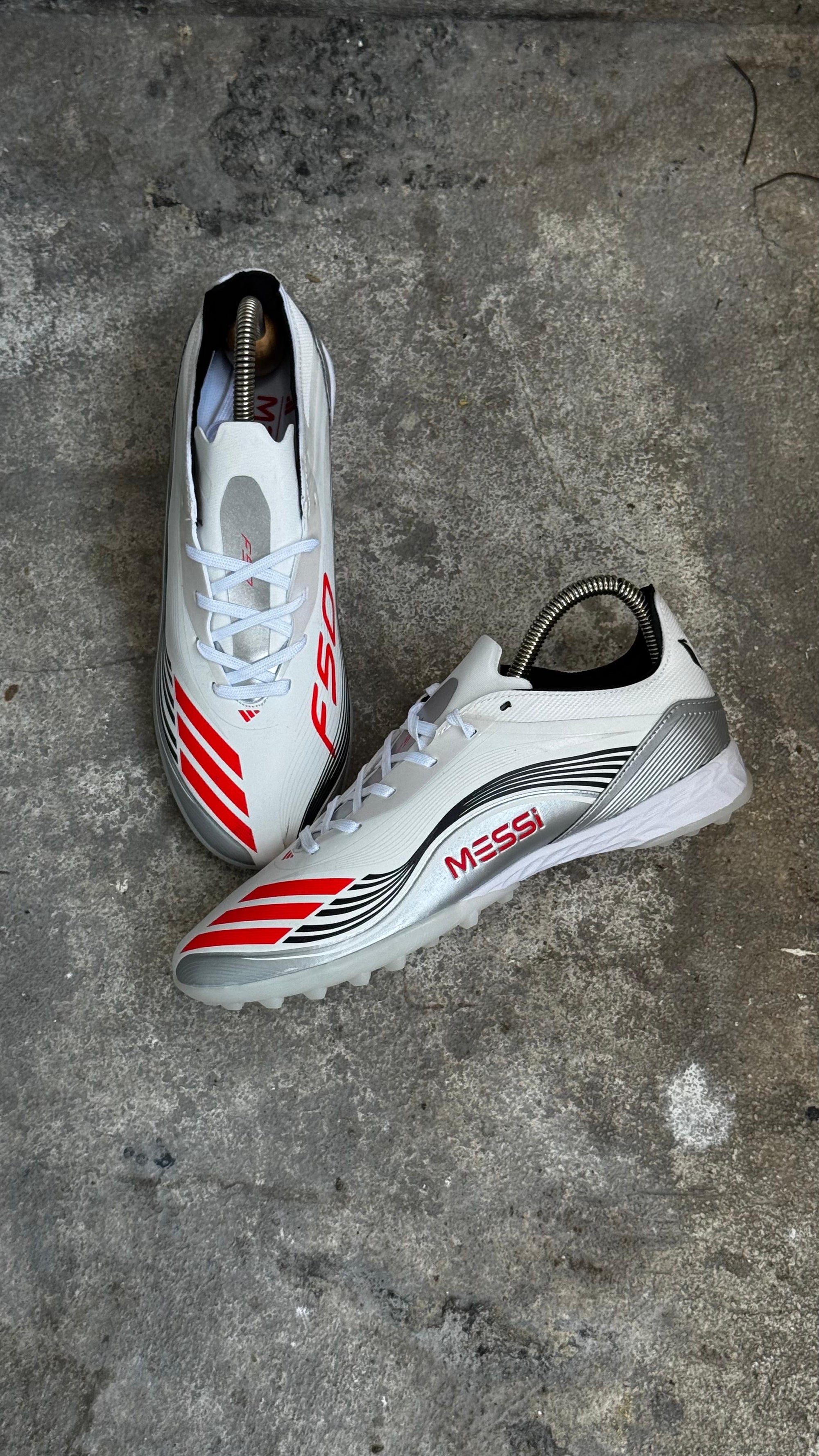 ADIDAS GUAYO SINTETICA  MESSI GRIS
