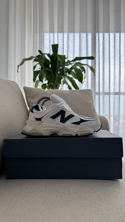 NEW BALANCE 9060 BEIGE NEGRO