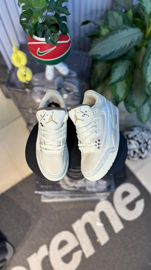 JORDAN RETRO 3 BEIGE