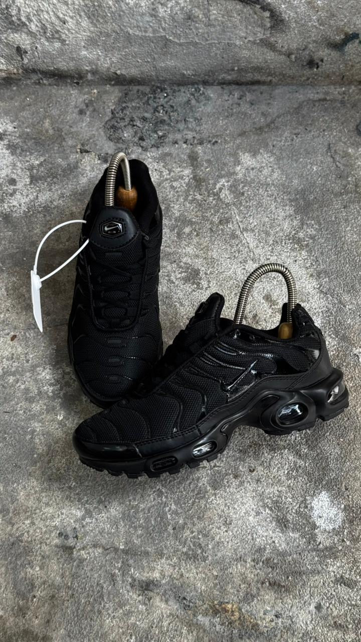 NIKE TN NEGRO