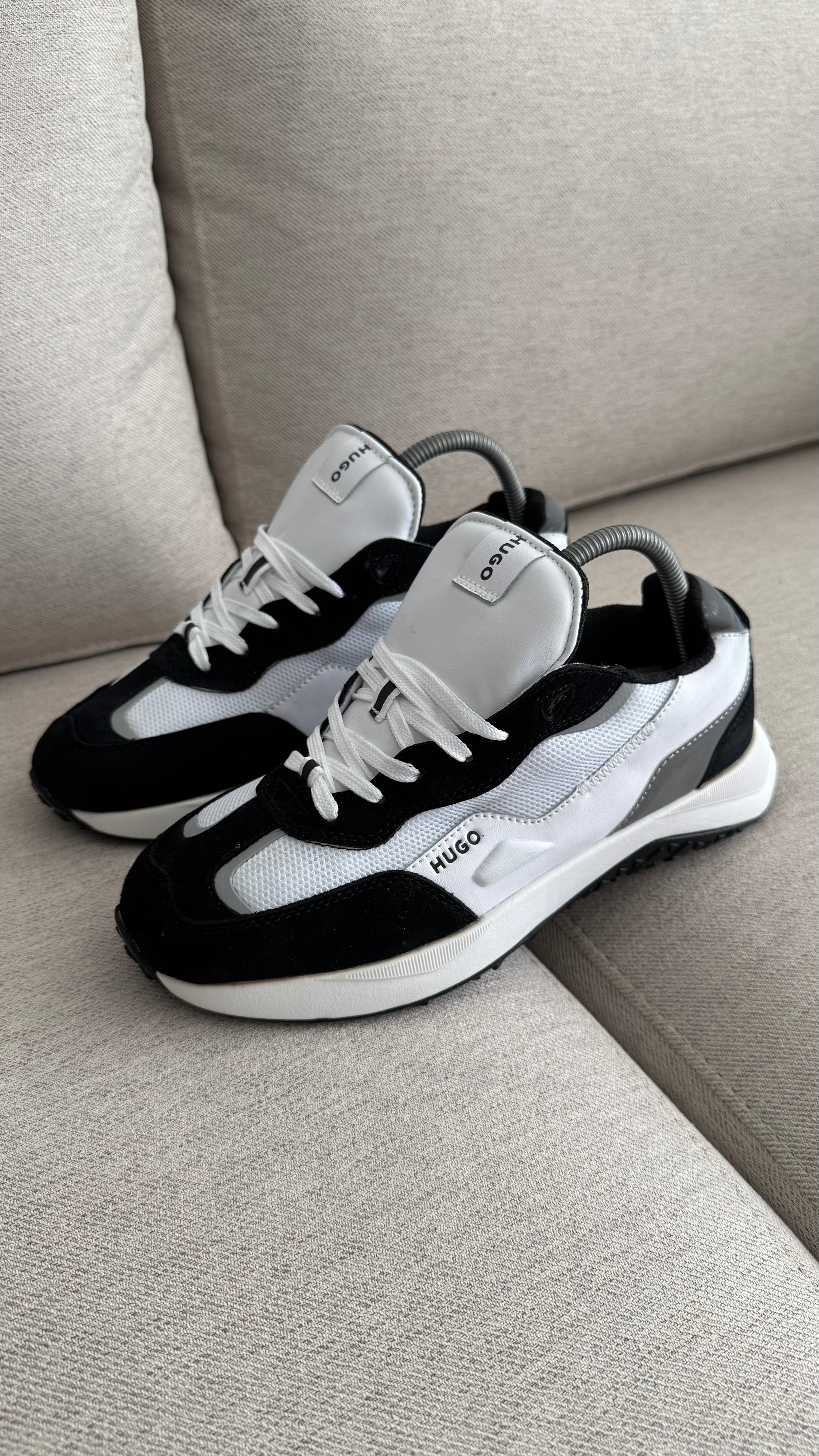 HUGO BOSS BLANCO NEGRO