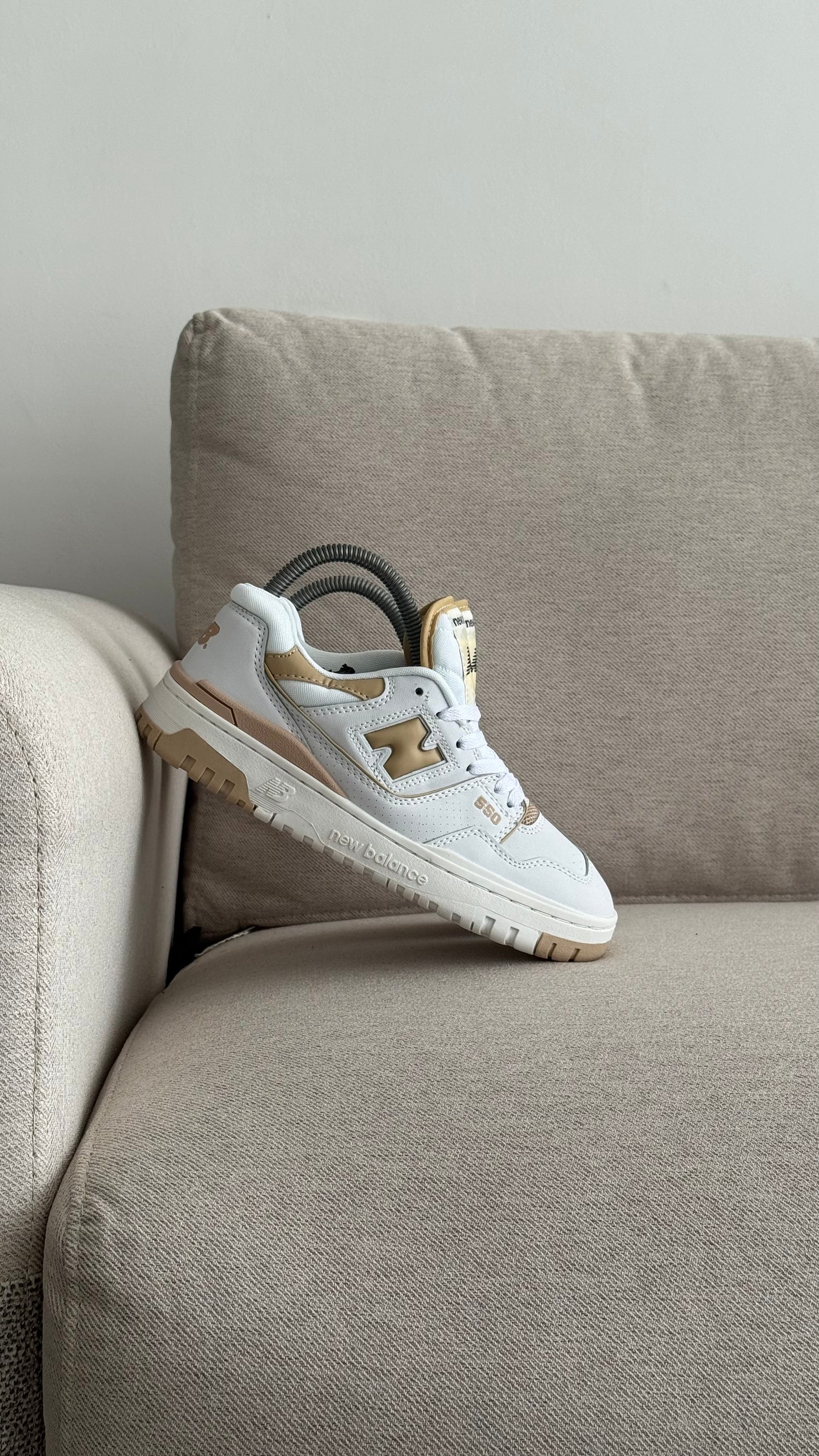 NEW BALANCE 550 BLANCO BEIGE