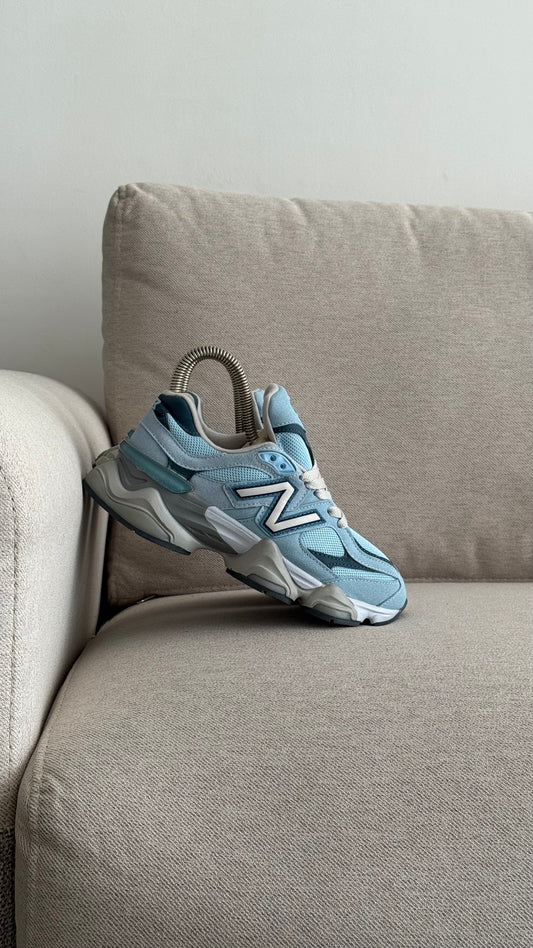 NEW BALANCE 9060 AZUL SUAVE