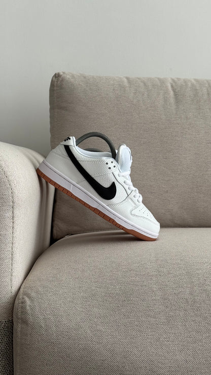 NIKE SB LEYENDA BLANCO NEGRO