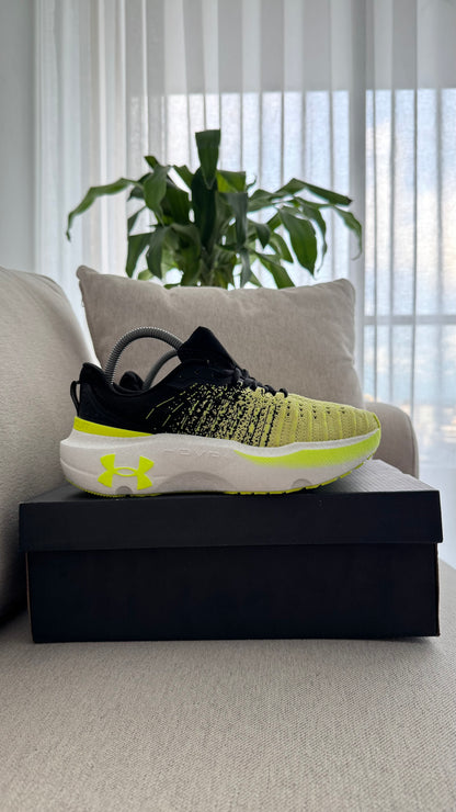 UNDER AMOUR NEGRO VERDE