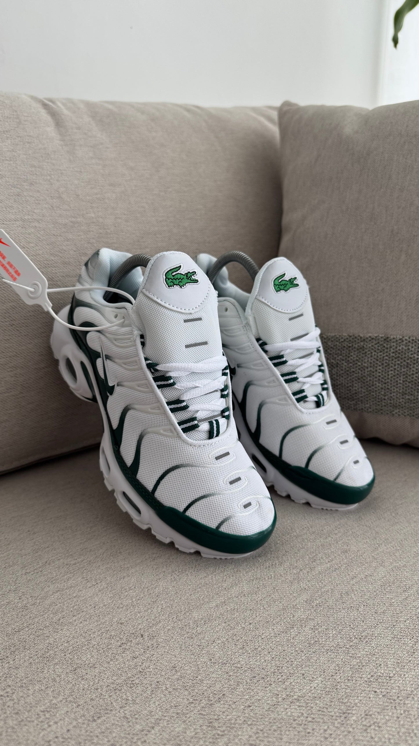 NIKE TN LACOSTE BLANCO VERDE