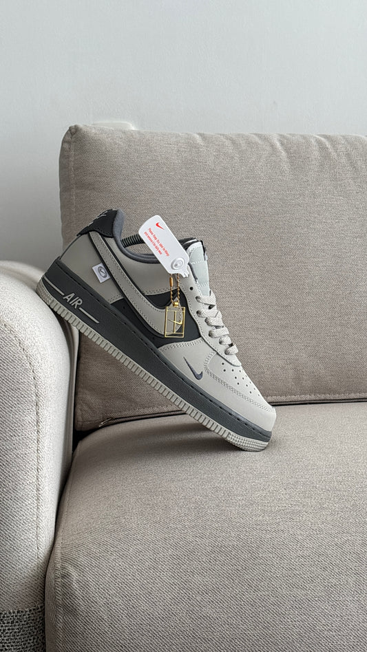 AF1 BLANCO GRIS