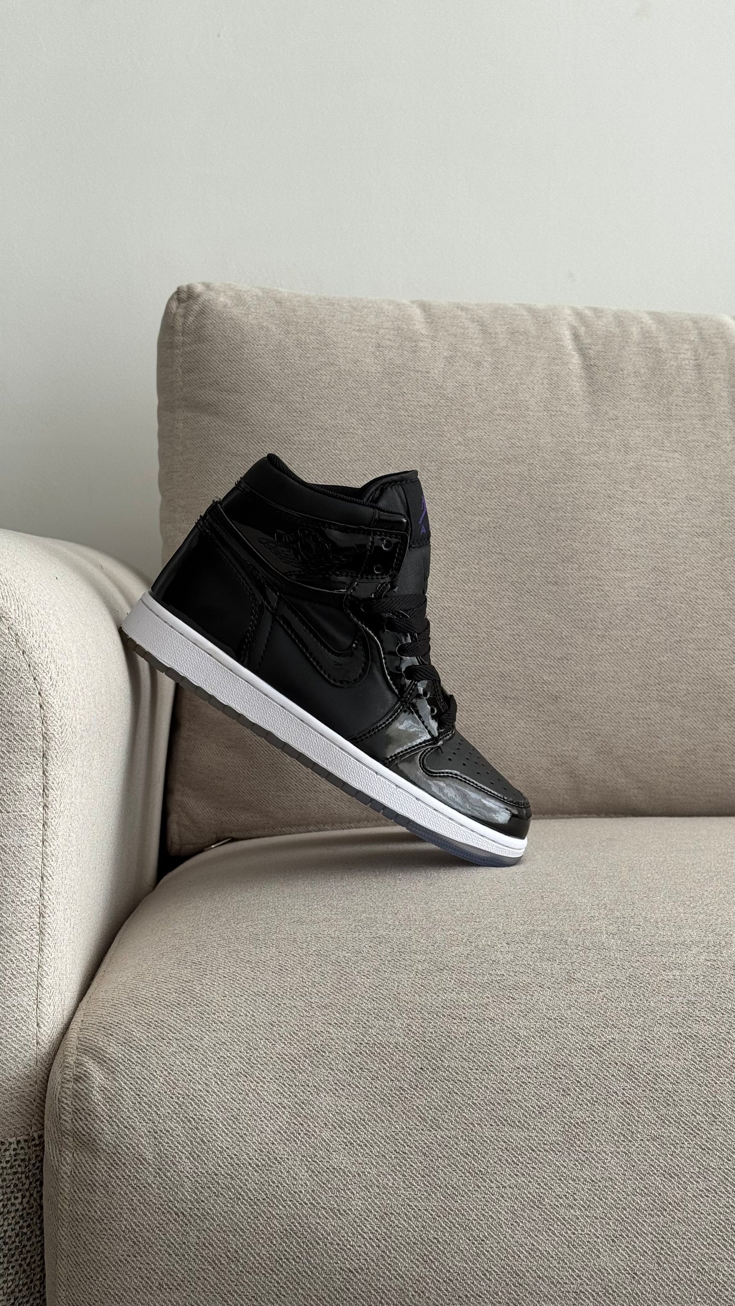 NIKE RETRO 1 BOTA CHAROL NEGRA