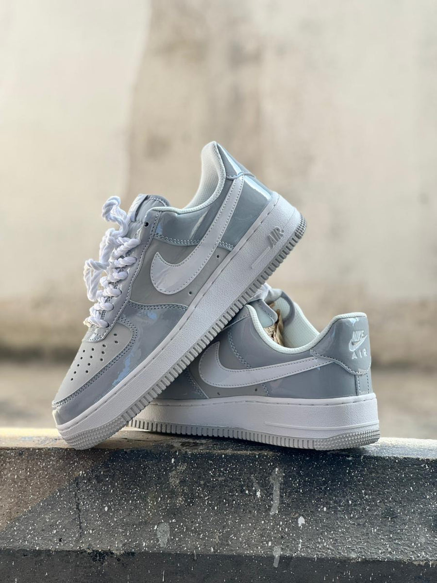 AF1 GRIS BLANCO CHAROL