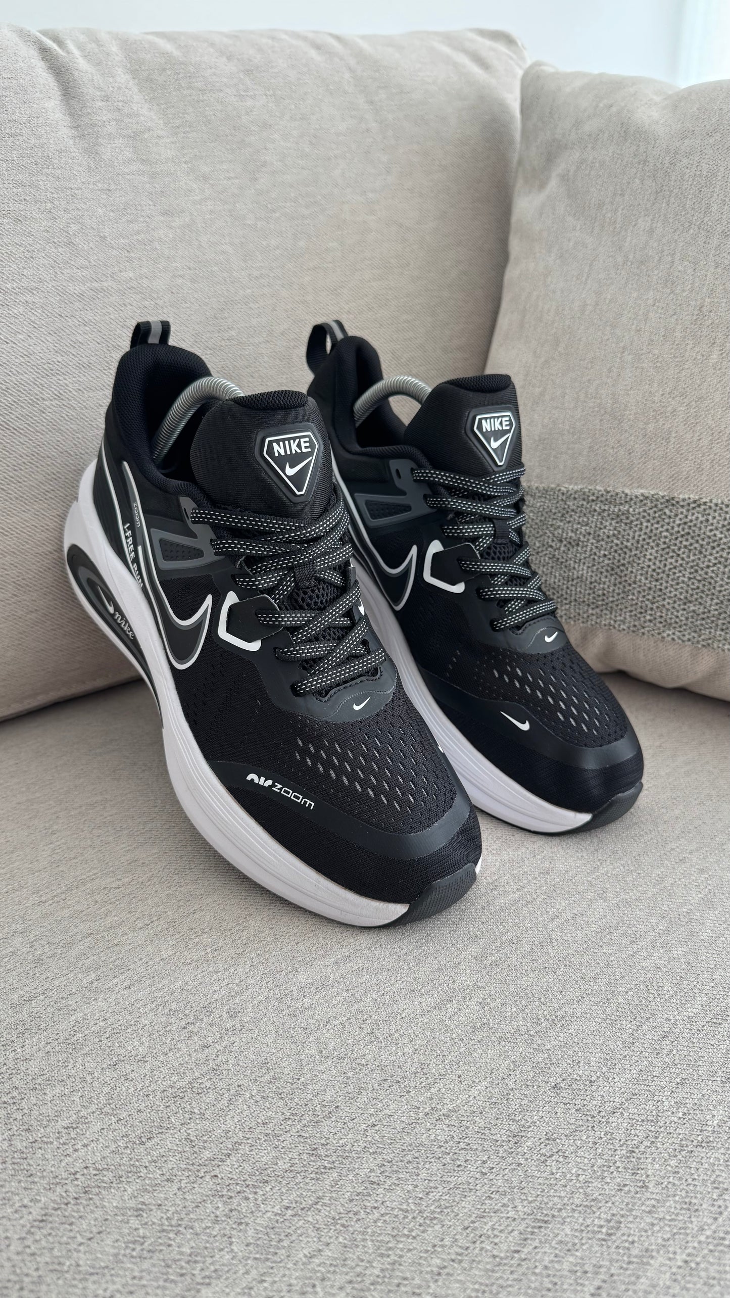 NIKE MAX RUN NEGRO BLANCO