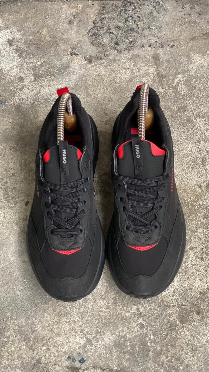 HUGO BOSS CLASICO NEGRO ROJO
