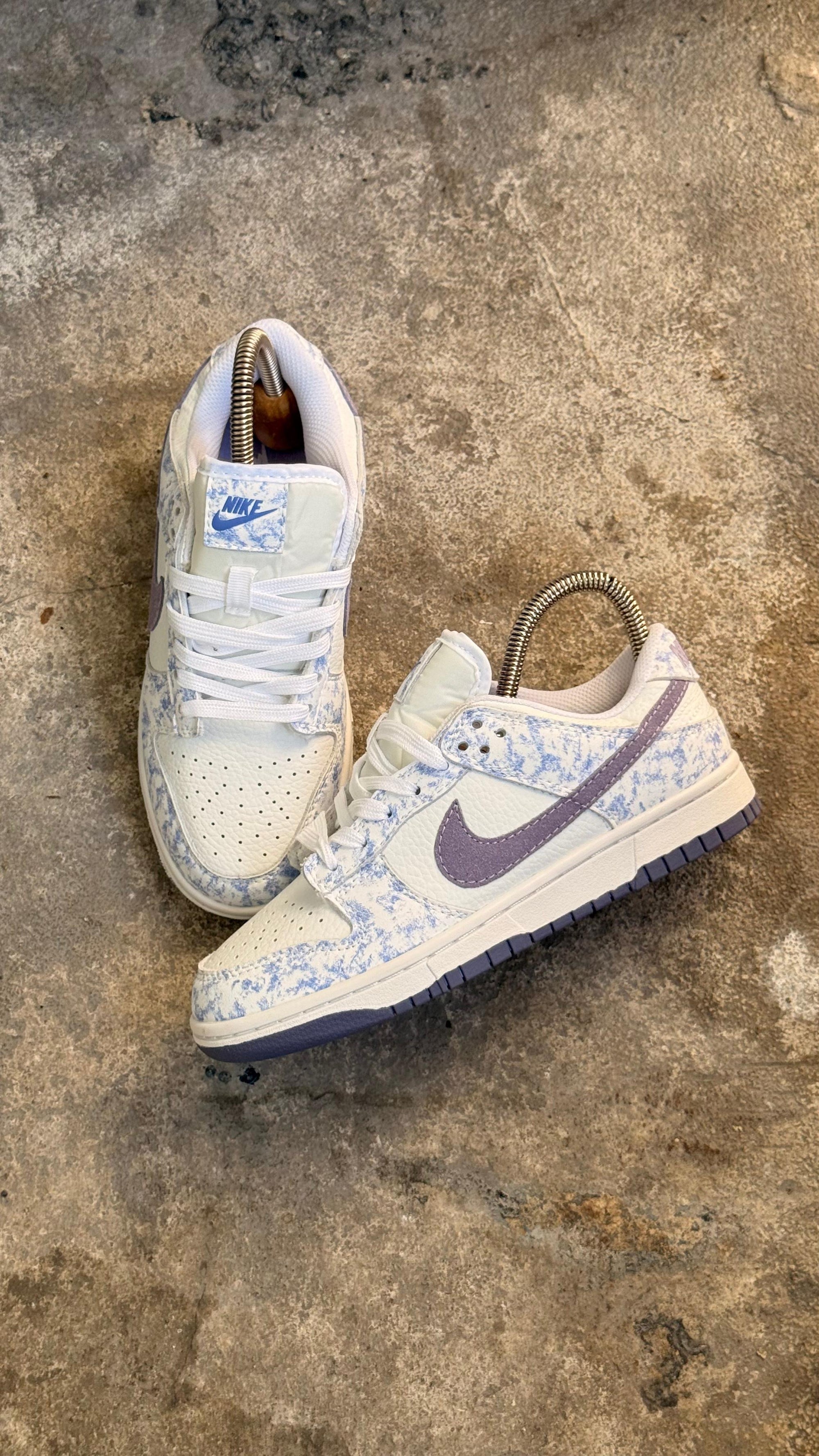NIKE SB PRELAVADA BLANCO MORADO