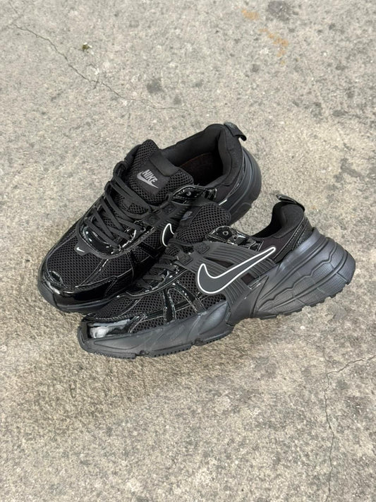 NIKE V2K NEGRO