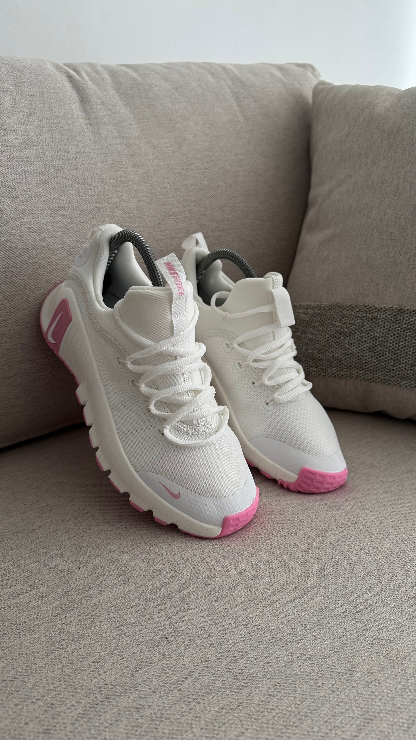 NIKE FREECOM BLANCO ROSA