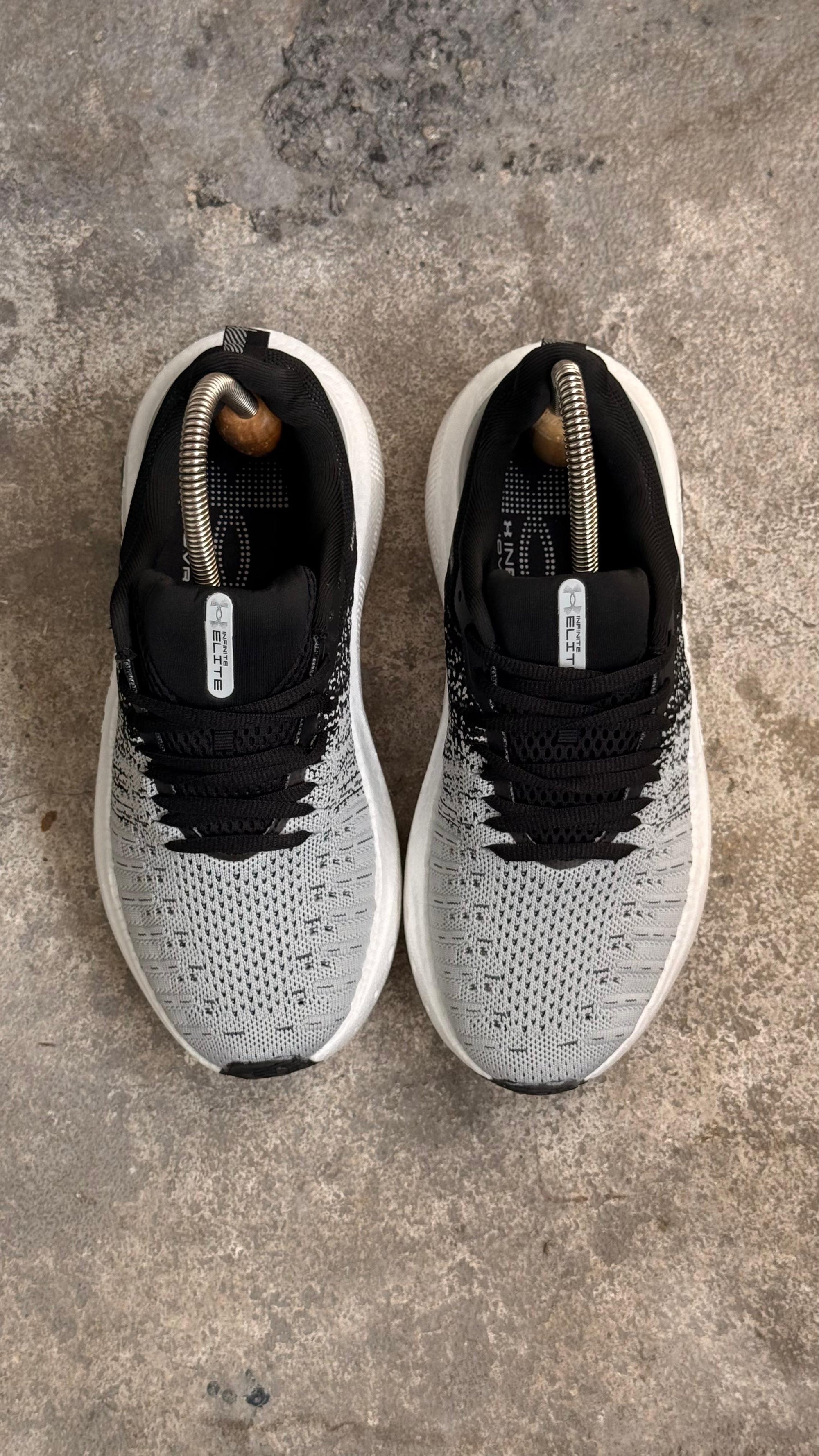 UNDER ARMOUR NEW NEGRO GRIS