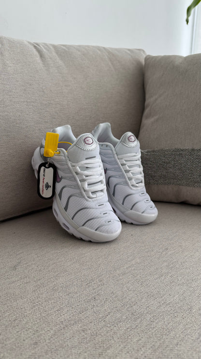 NIKE TN BLANCO ROSA NIÑA