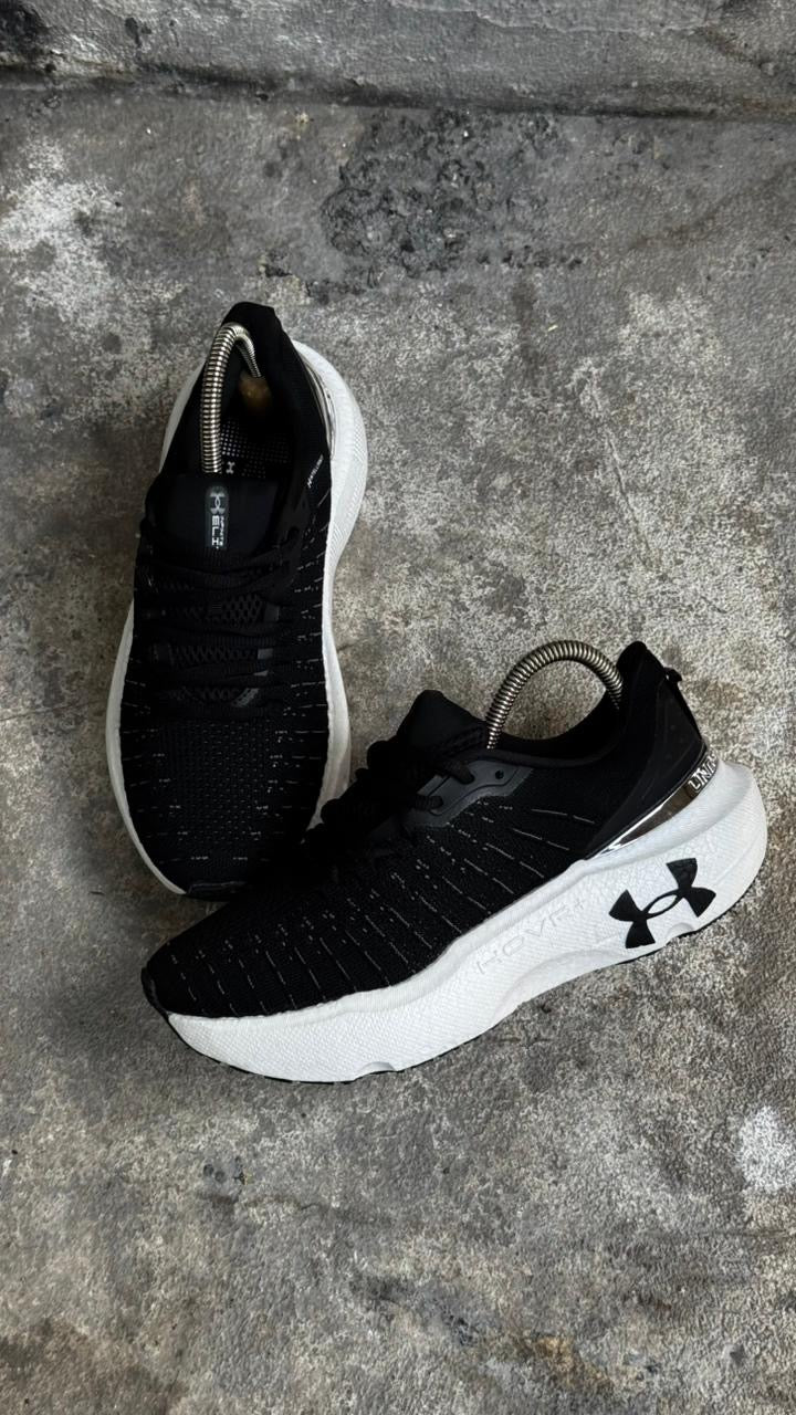 UNDER ARMOUR NEW NEGRO BLANCO