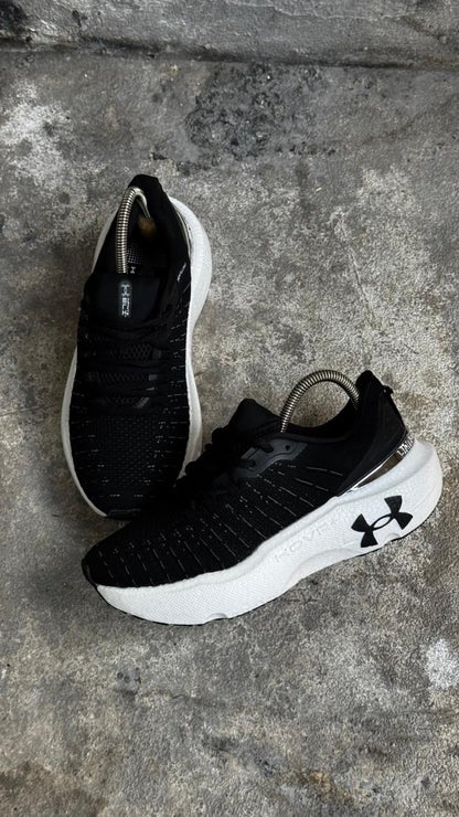 UNDER ARMOUR NEW NEGRO BLANCO