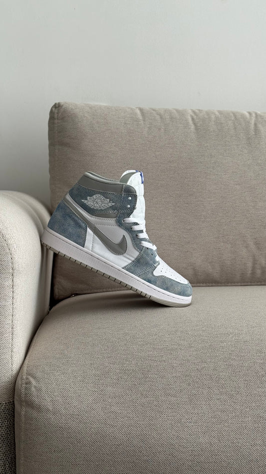 NIKE JORDAN RETRO CIELO BLANCO AZUL CIELO