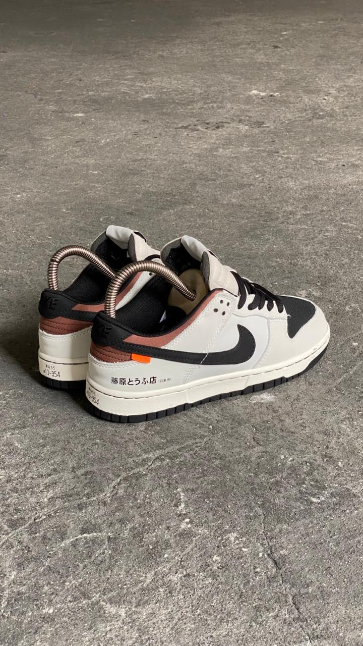 NIKE SB TOYOTA