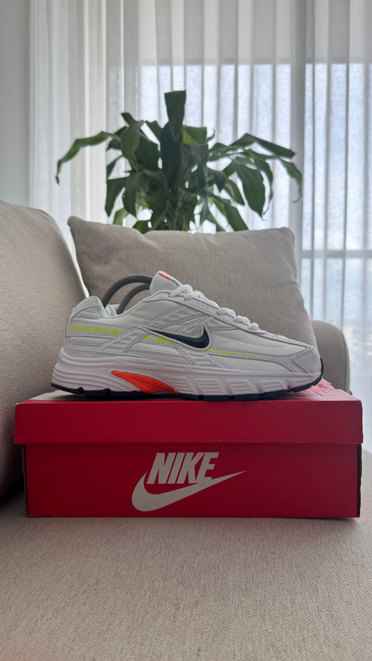 NIKE INITIATOR BLANCO COLORS