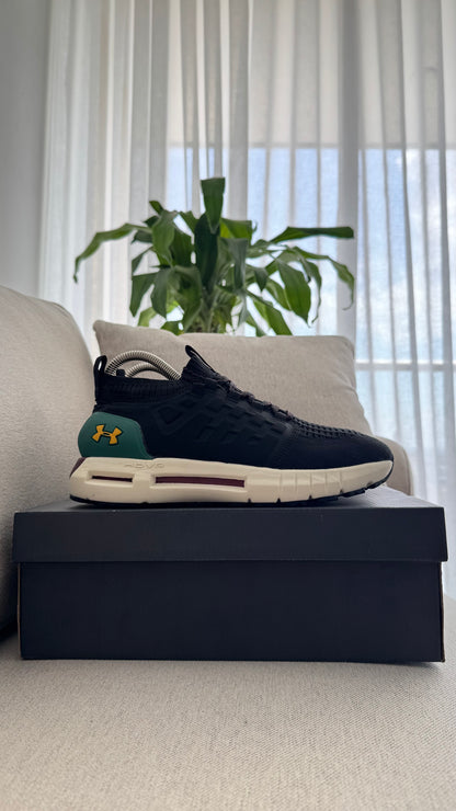 UNDER ARMOUR TENIS NEGRO VERDE