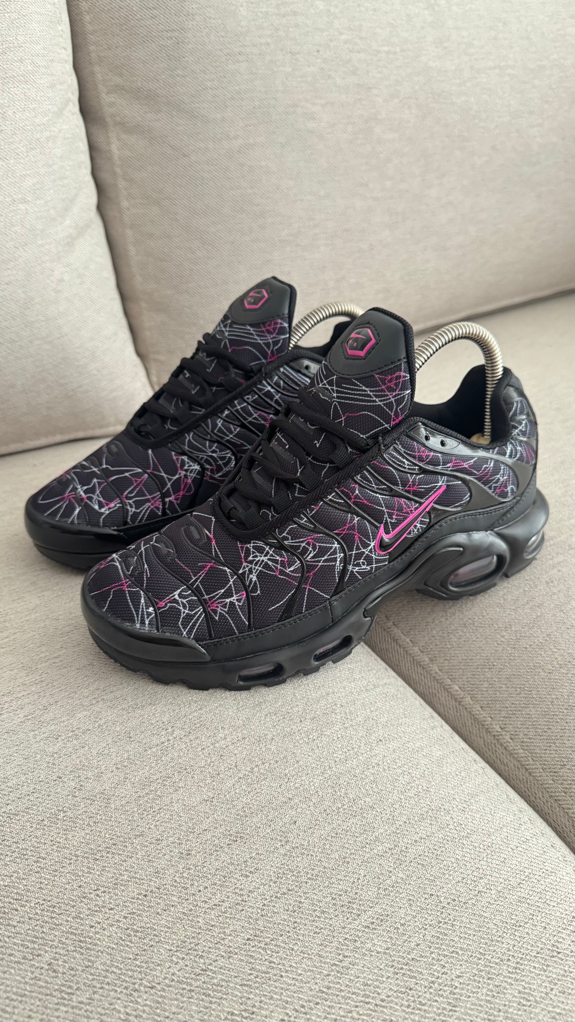 NIKE TN ELECTRICO NEGRO FUCSIA PROMO