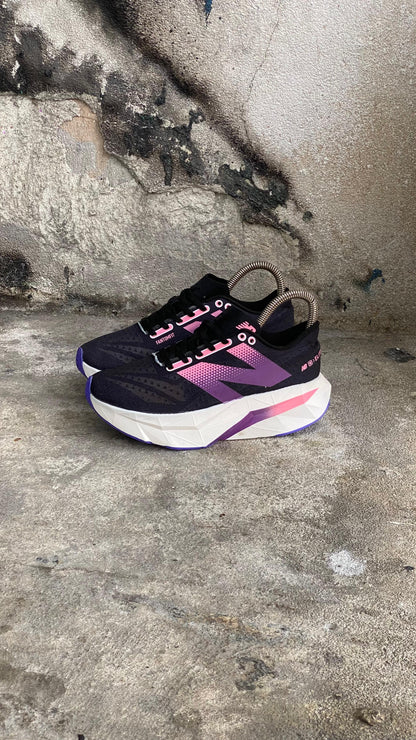 NEW BALANCE ELITE NEGRO MORADO