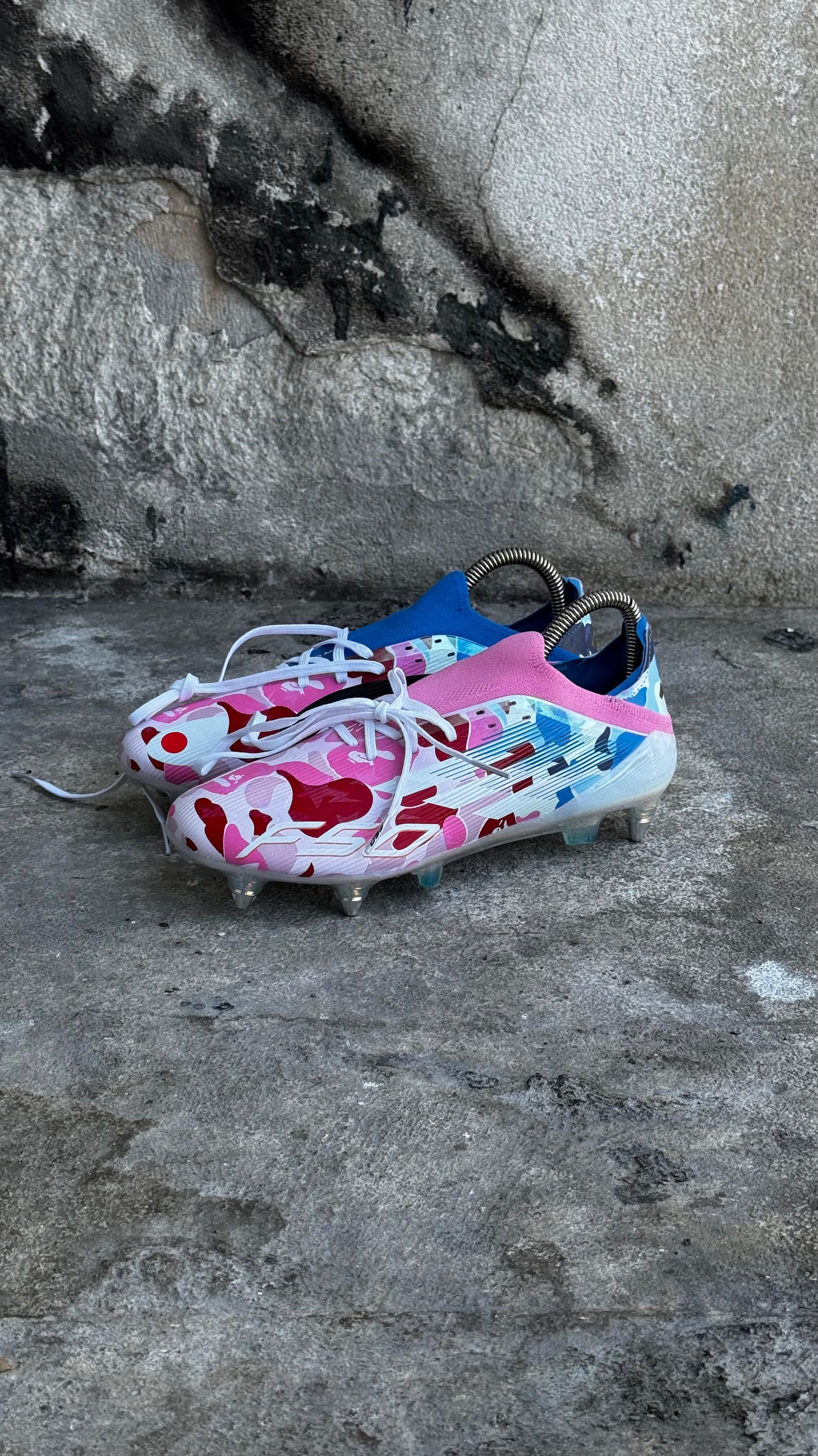 ADIDAS GUAYO F50 BLANCO ROSA AZUL