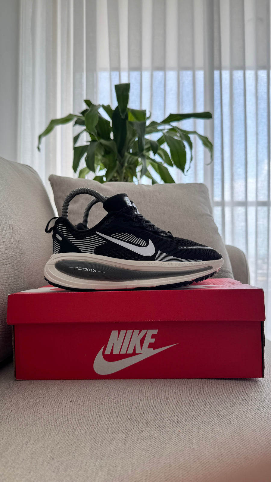 NIKE ZOOM X NEGRO BLANCO