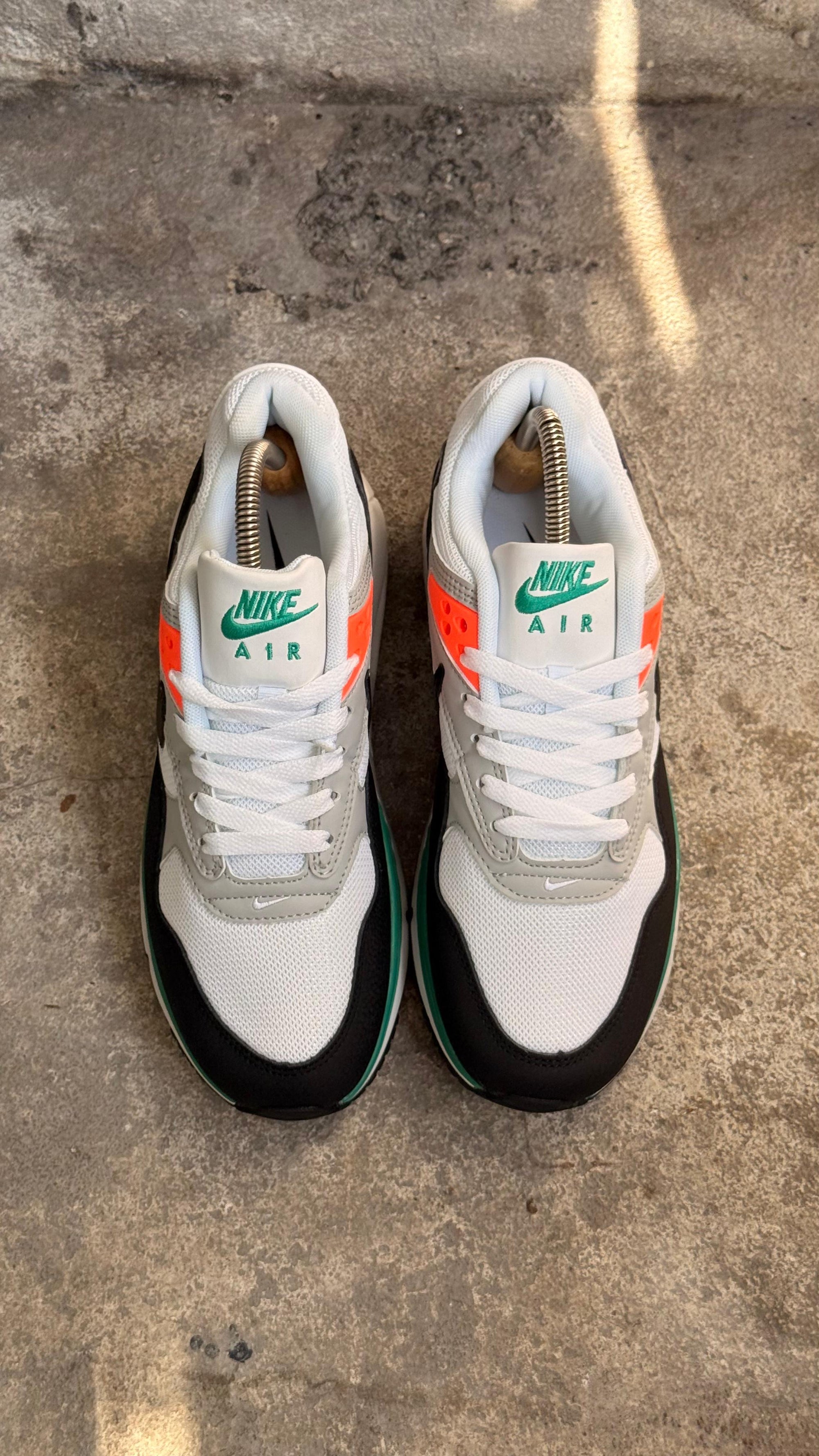 NIKE CORRALATE VERDE