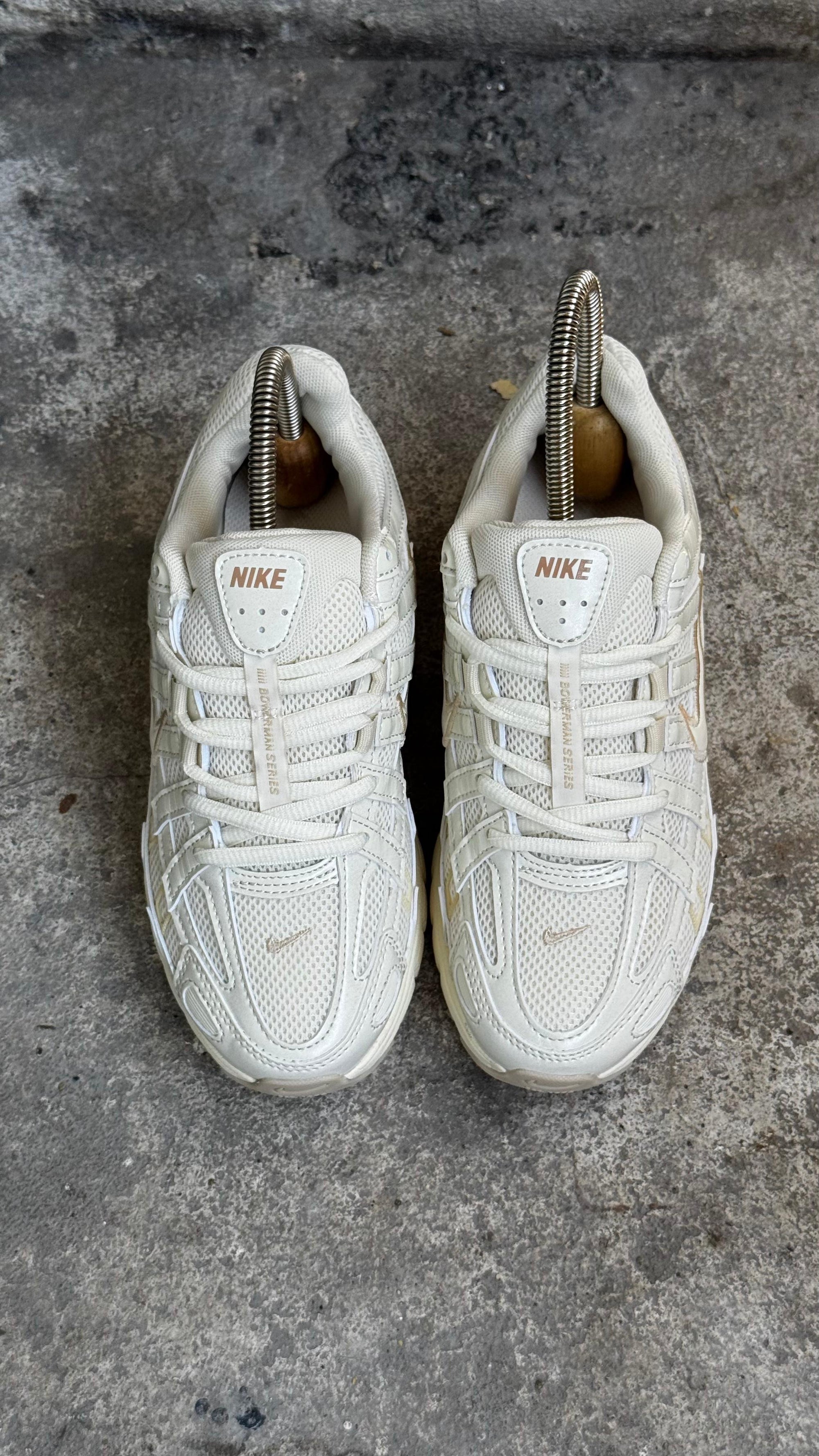 NIKE P6000 BEIGE