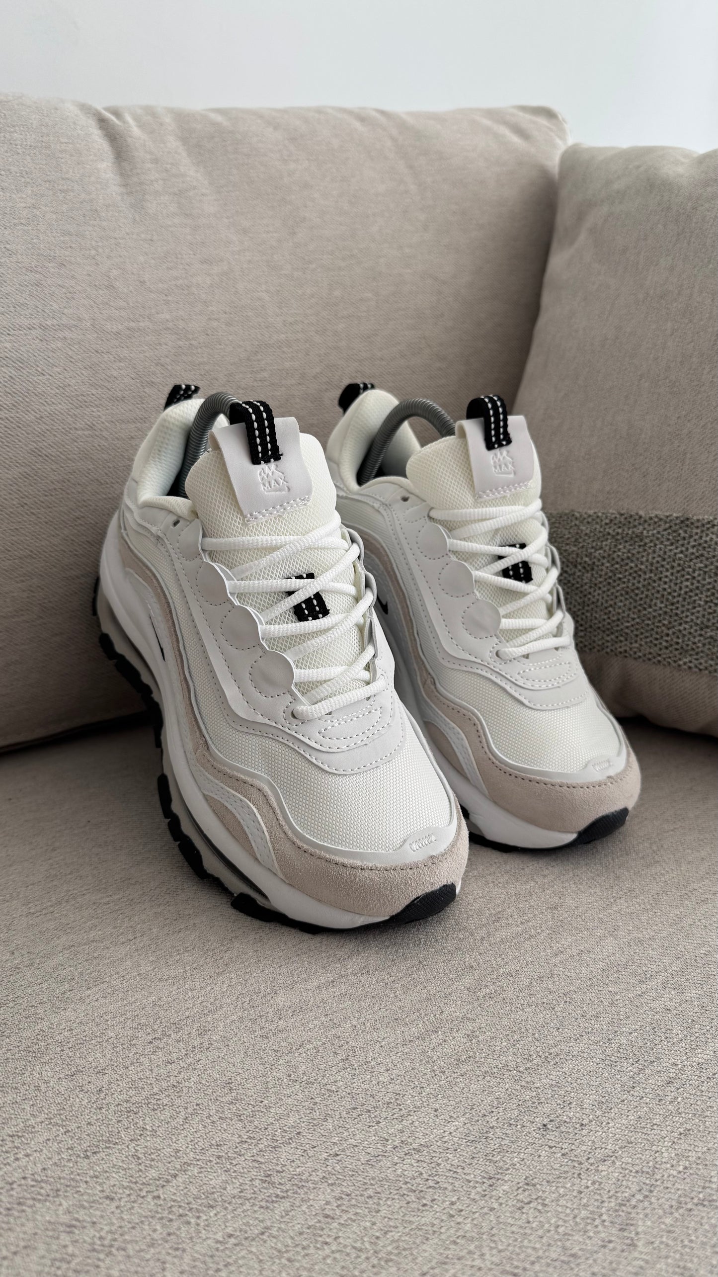 NIKE 2000 BLANCO NEGRO