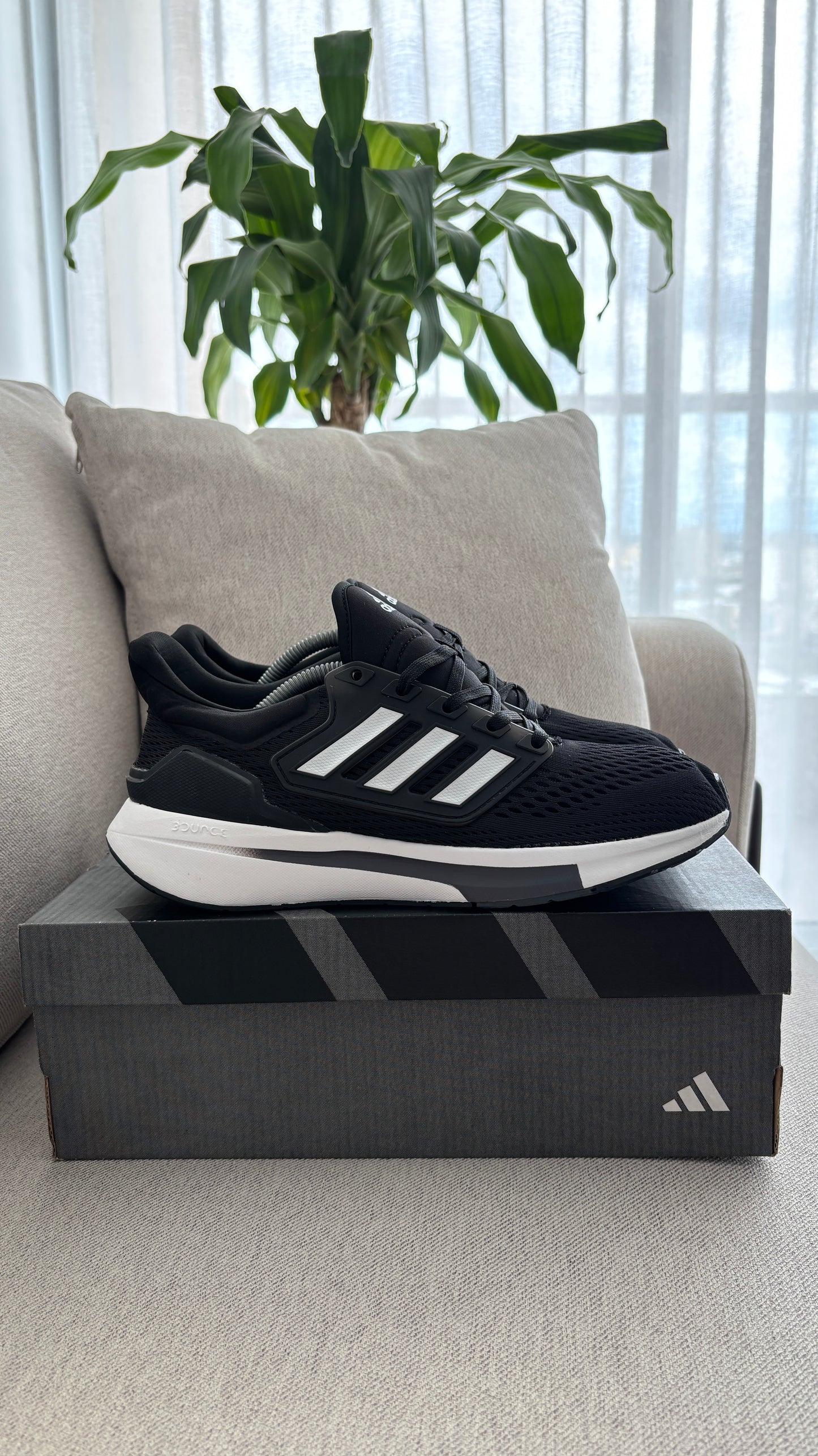 ADIDAS EQ 21 NEGRO BLANCO