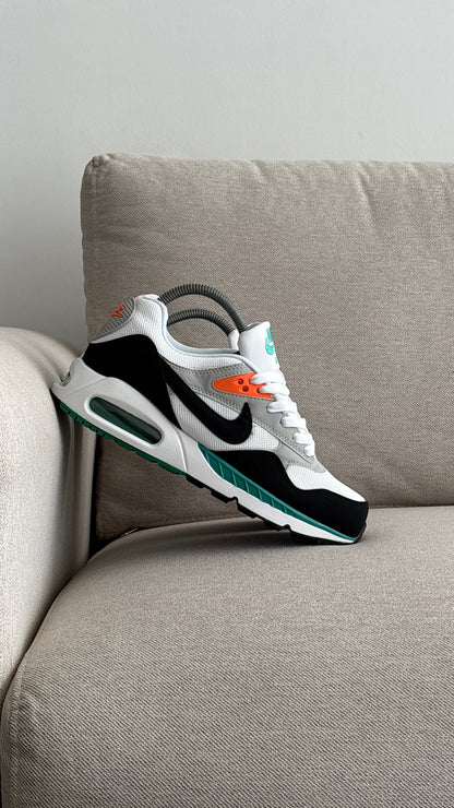 NIKE CORRALATE VERDE