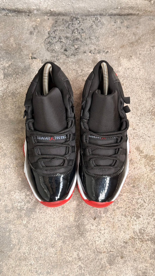 RETRO 11 NEGRO ROJO