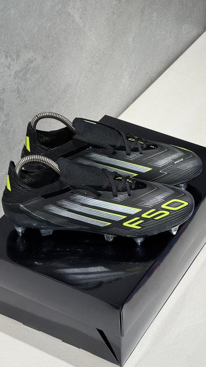 ADIDAS GUAYO F50 NEGRO VERDE