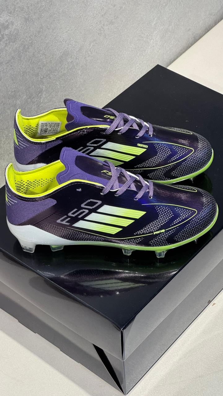 ADIDAS GUAYO F50 NIÑO NEGRO VERDE