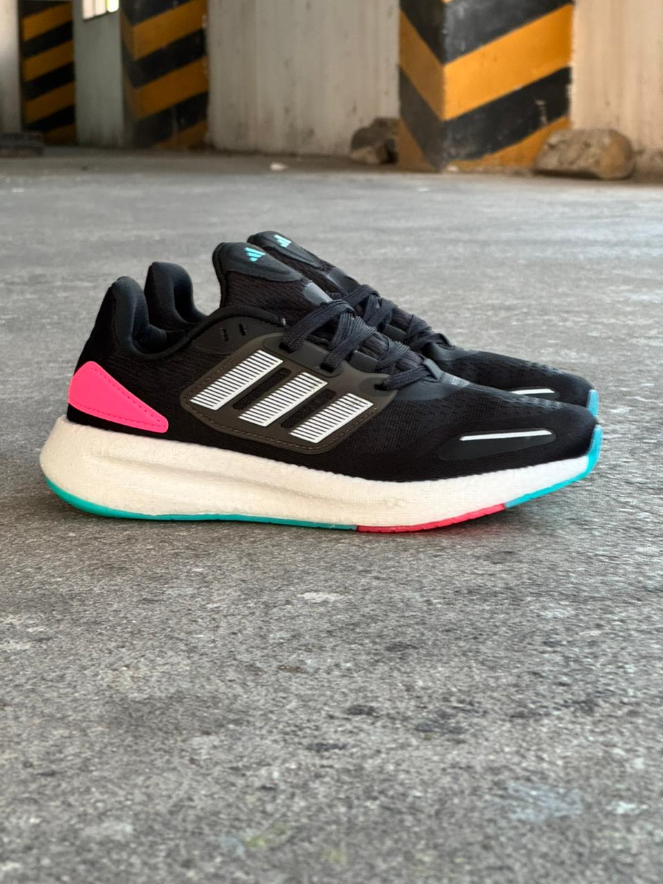 ADIDAS PUREBOOST NEGRO FUCSIA