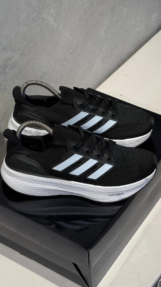 ADIDAS RUNNING  BOOST NEGRO BLANCO PROMO