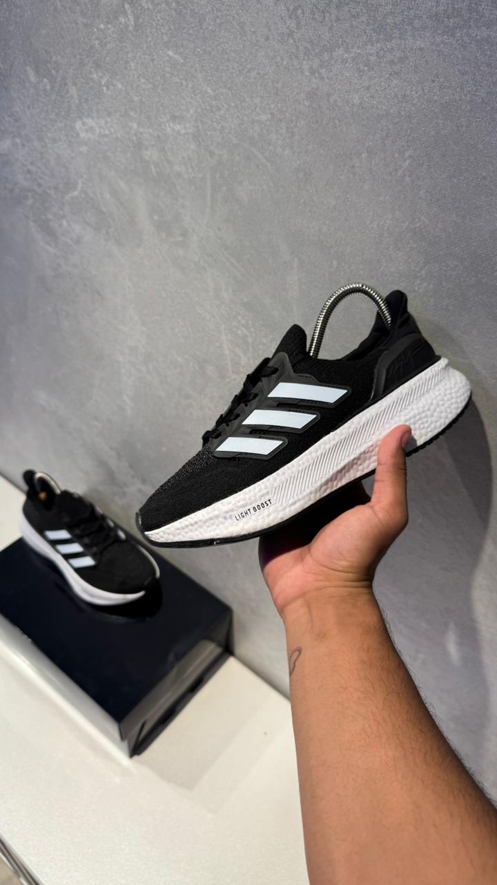 ADIDAS RUNNING  BOOST NEGRO BLANCO PROMO