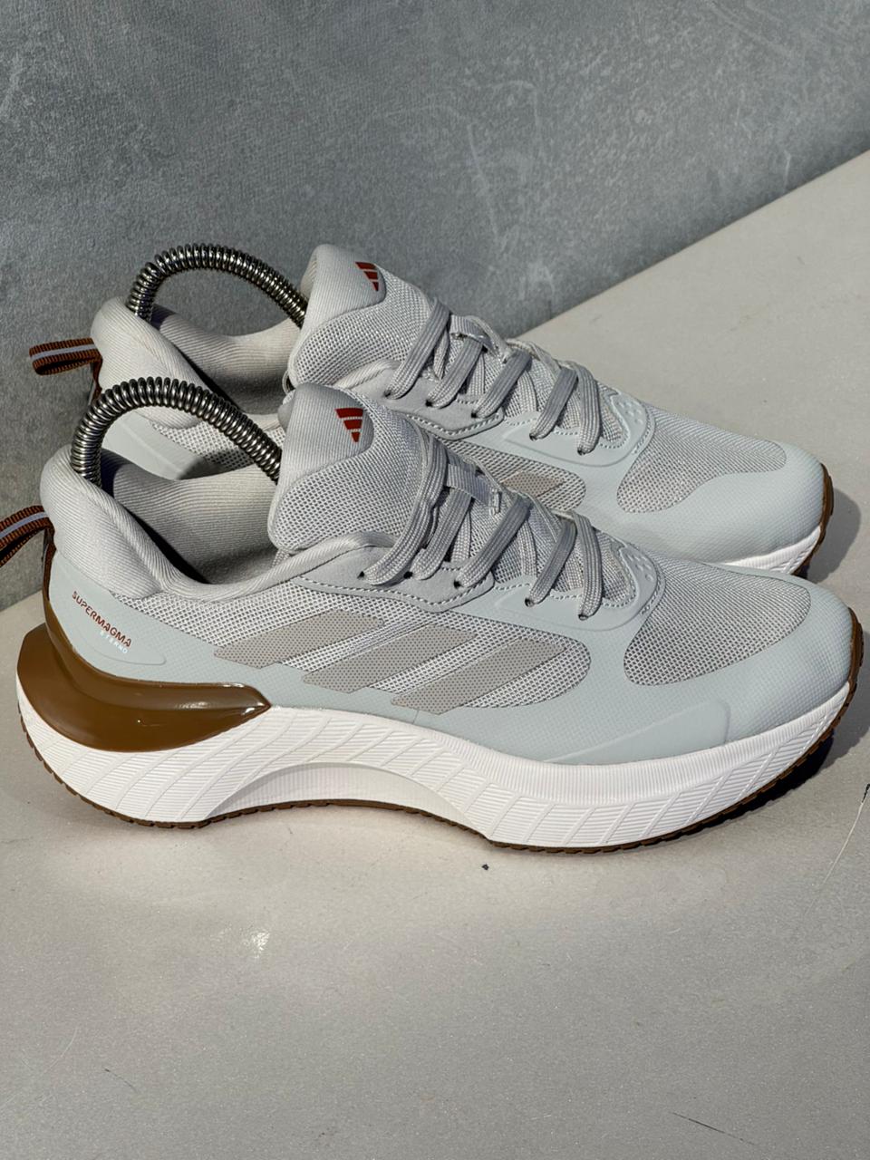 ADIDAS SUPERMAGMA BEIGE CREMA
